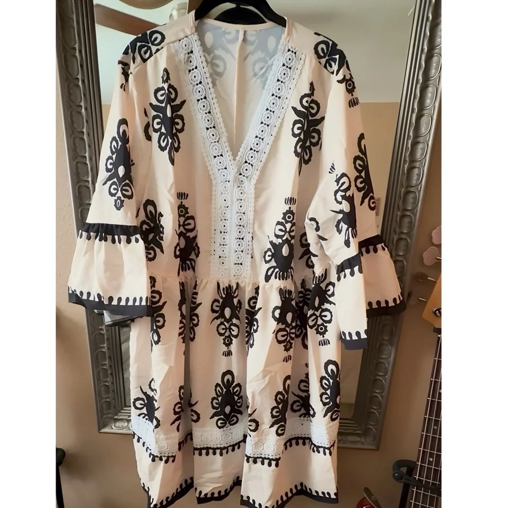 Betty Cream Boutique+ Faux Embroidered Cream: White Lace & Black Accents NWT 3X
